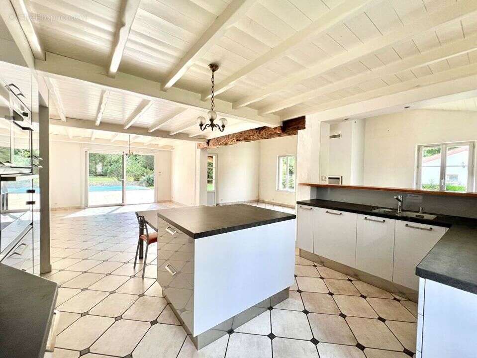 Maison à BREUILLET