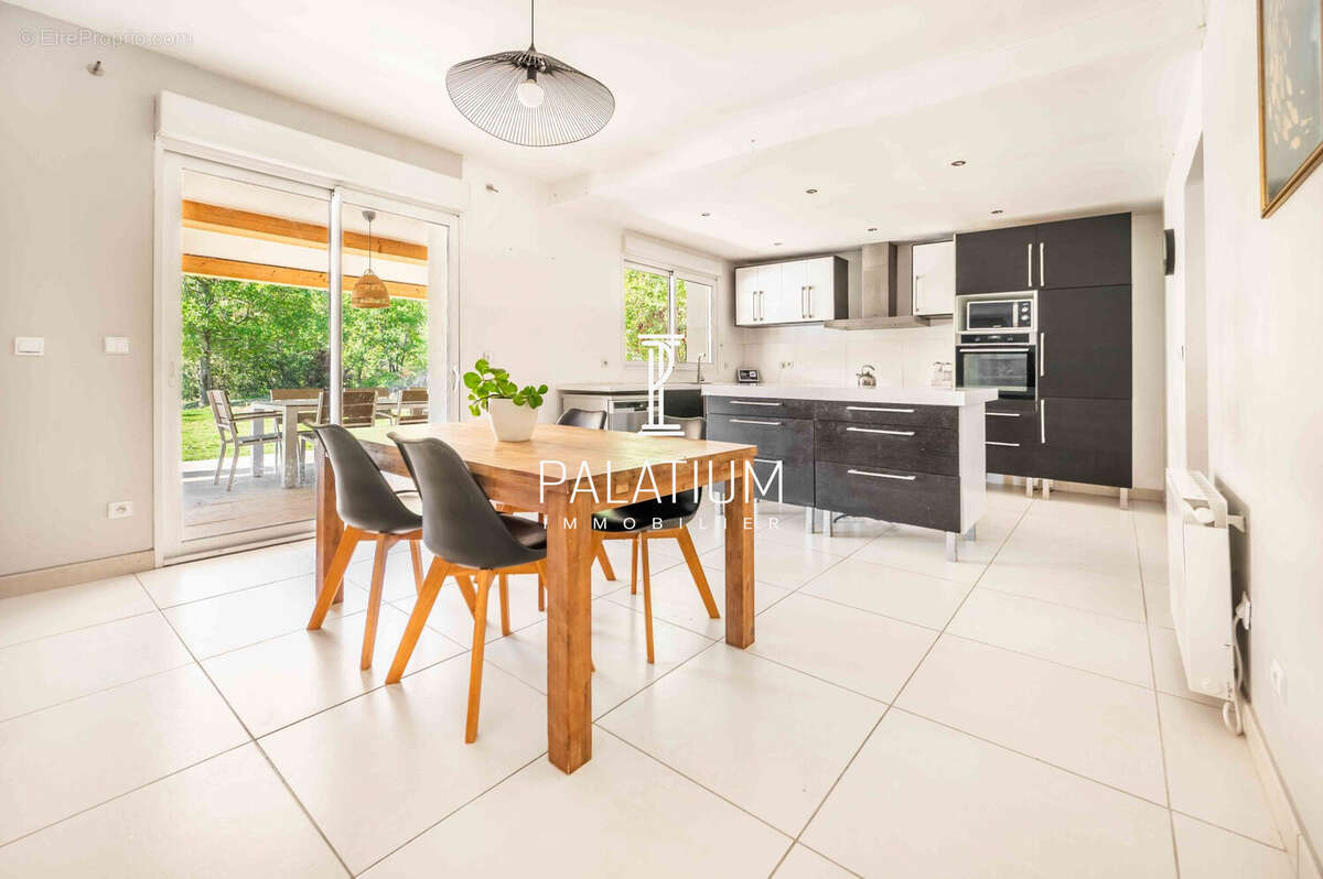 Maison à PIERREVERT