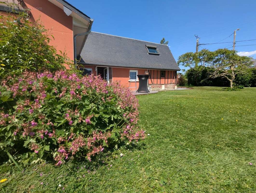 Maison à LE NEUBOURG