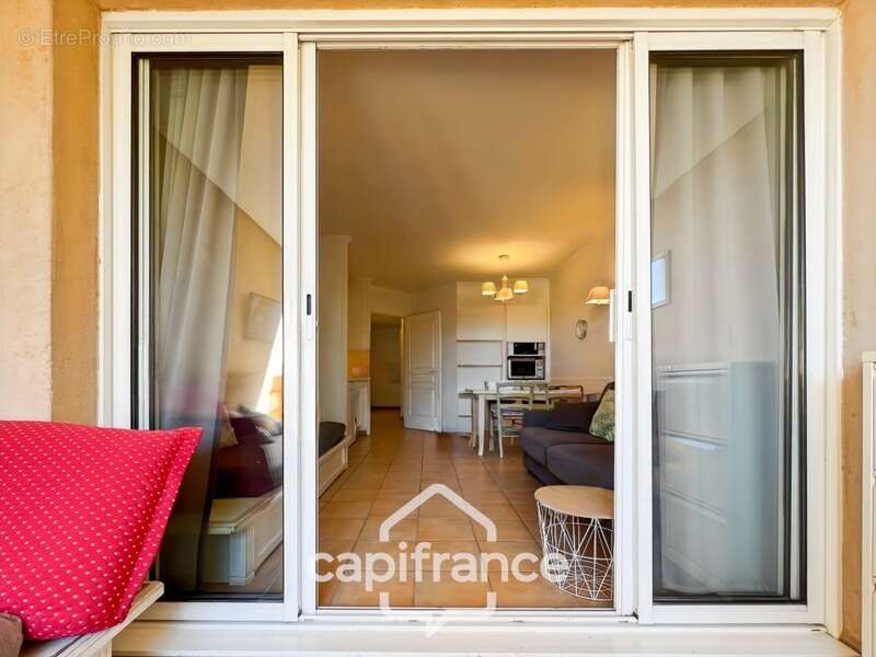 appartement REZ de JARDIN,résidence du lac, 31 m2, chambre ouverte, grande salle de douche, rangements, cave collective - photo 24