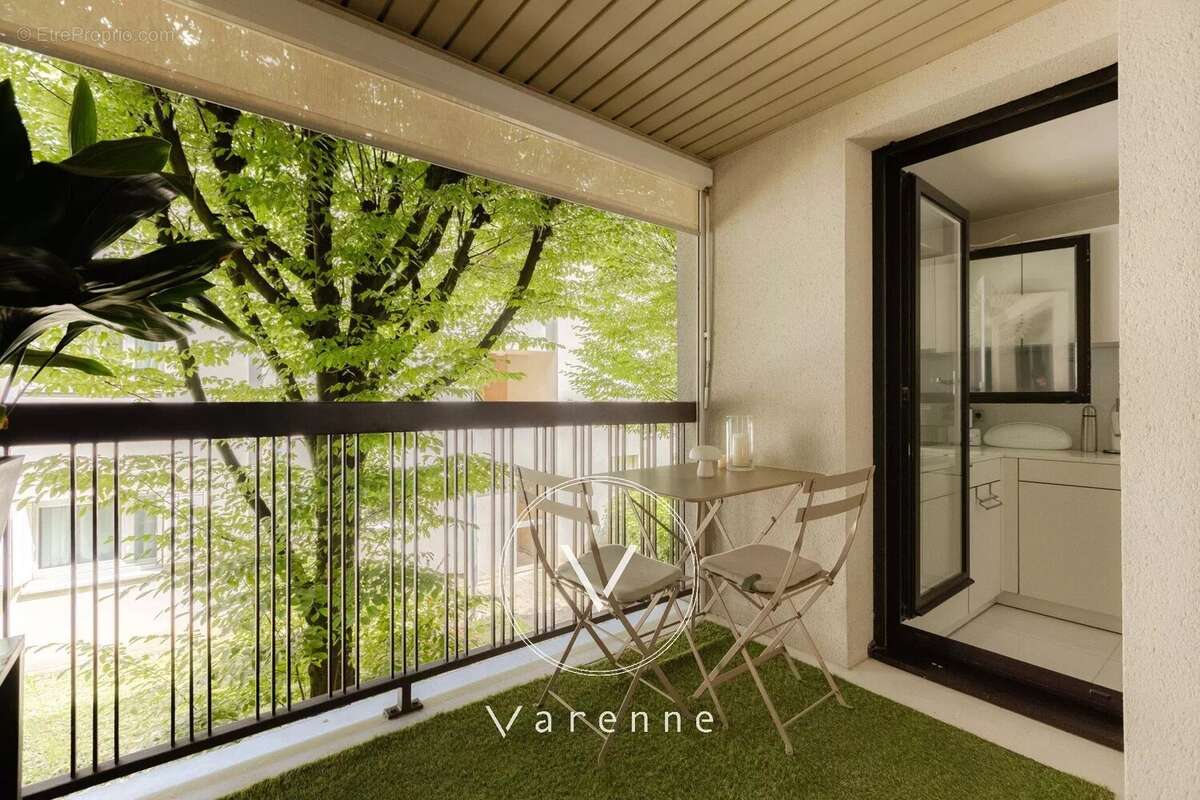 Appartement à PARIS-20E