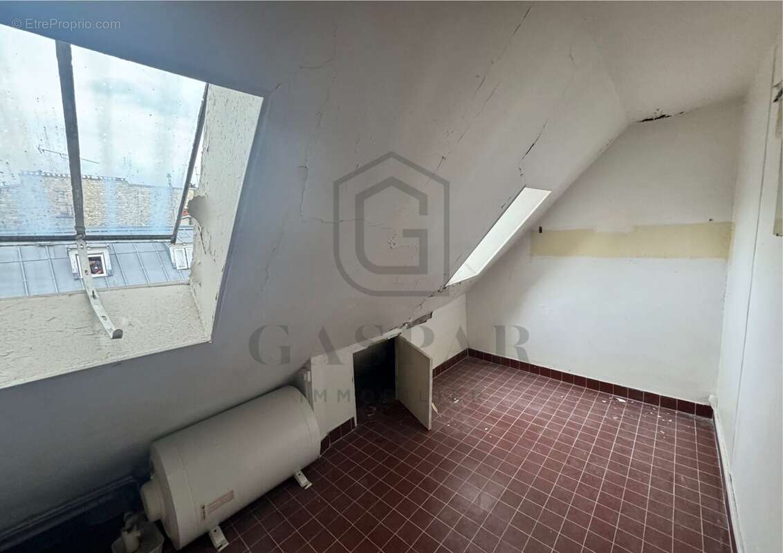 Appartement à PARIS-7E