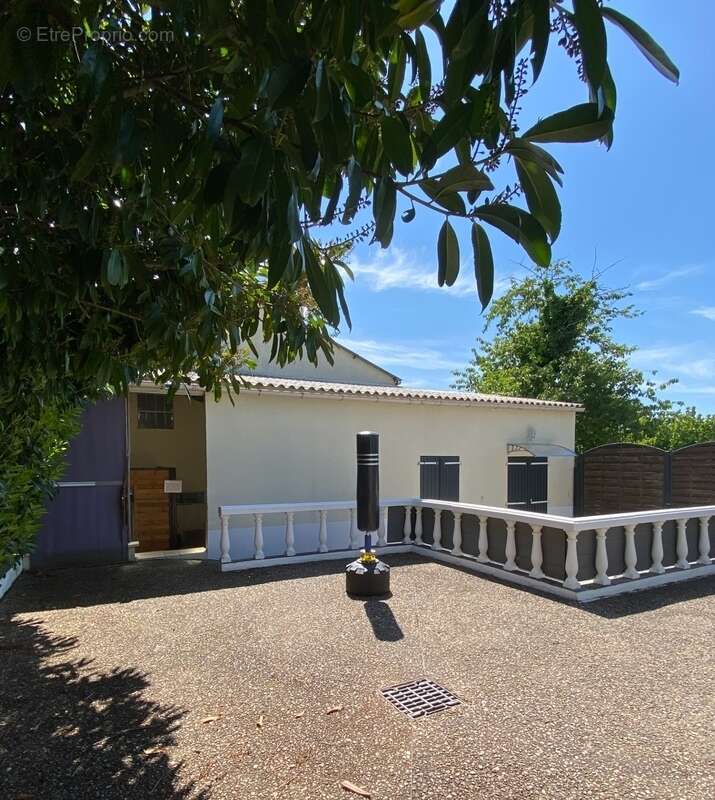 Maison à L&#039;ISLE-D&#039;ESPAGNAC