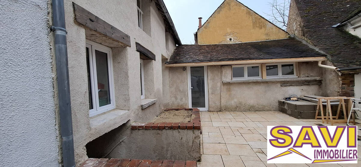 Maison à FERRIERES-EN-GATINAIS