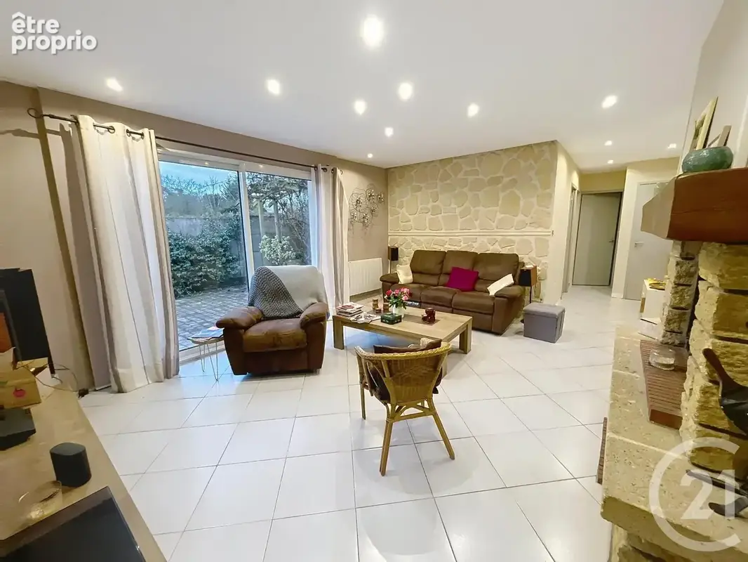 Maison 5 pièces 136 m² à vendre à Evry-Gregy-Sur-Yerre (77166) - photo 4