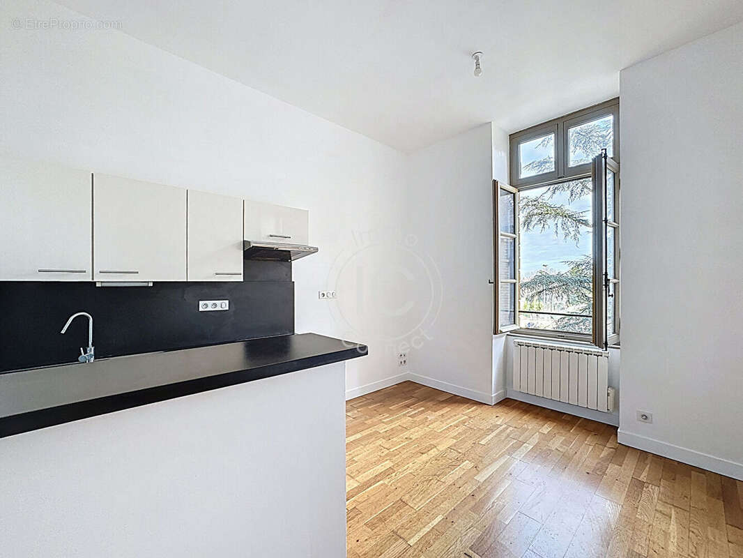 Appartement à SAINTE-FOY-LES-LYON