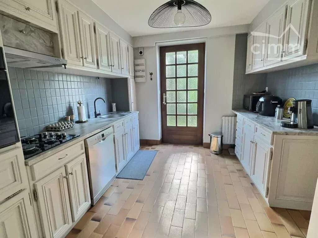 Maison à CONGIS-SUR-THEROUANNE