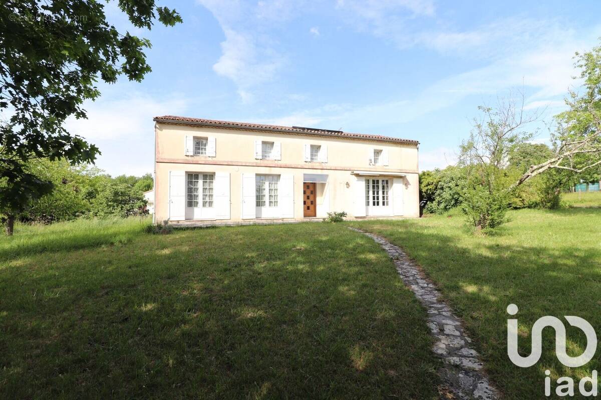 Photo 1 - Maison à MONTGUYON