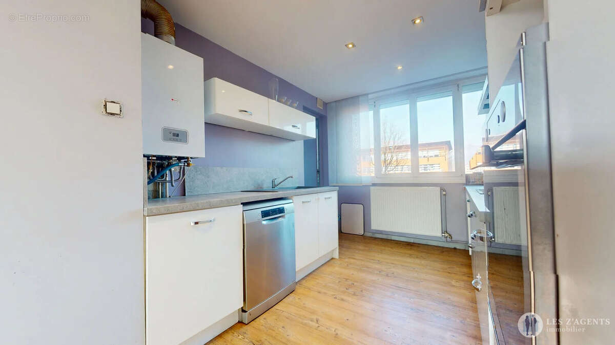 Appartement à SAINT-MARTIN-D'HERES