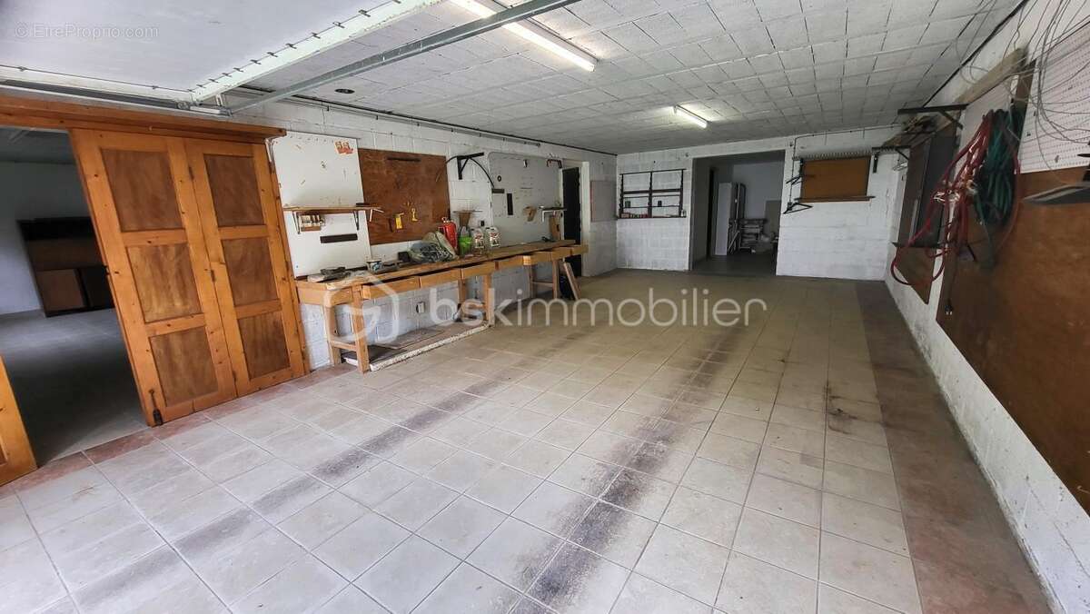 Maison à MESNIL-CLINCHAMPS