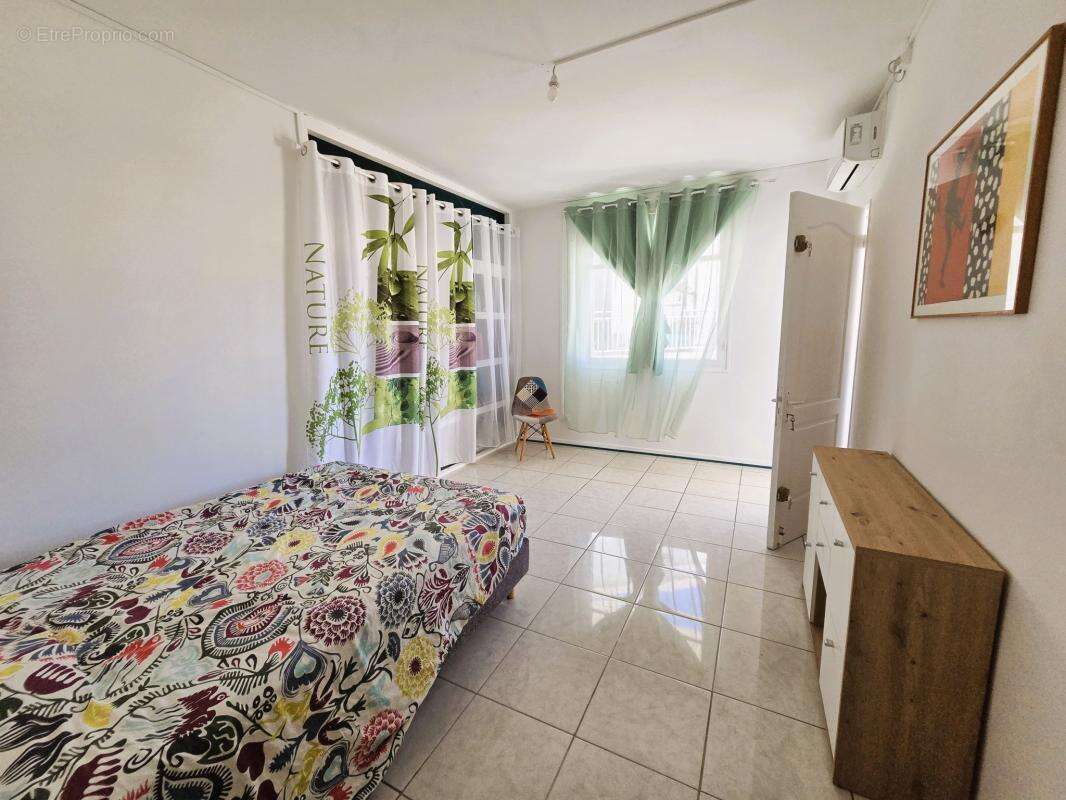 Appartement à SAINT-DENIS