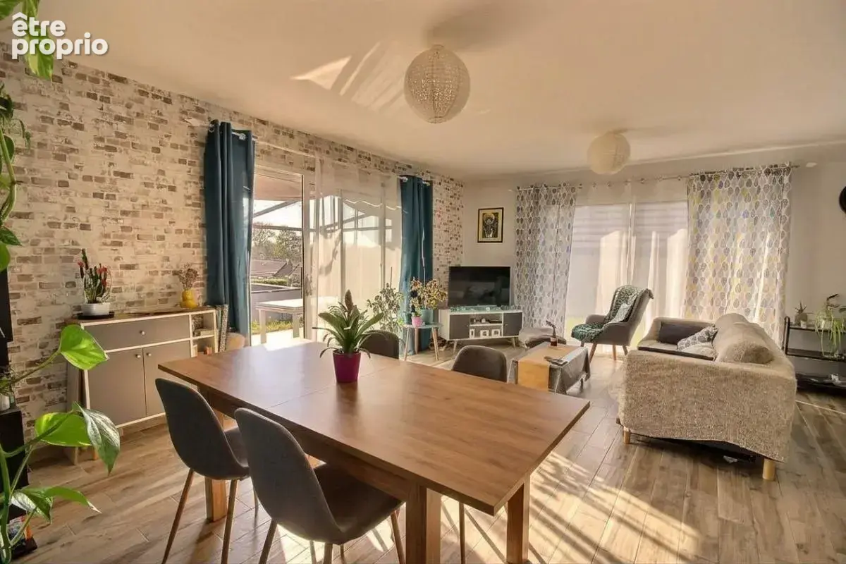 Villa contemporaine rt2012 de plain-pied — poey-de-lescar (64230) - photo 2
