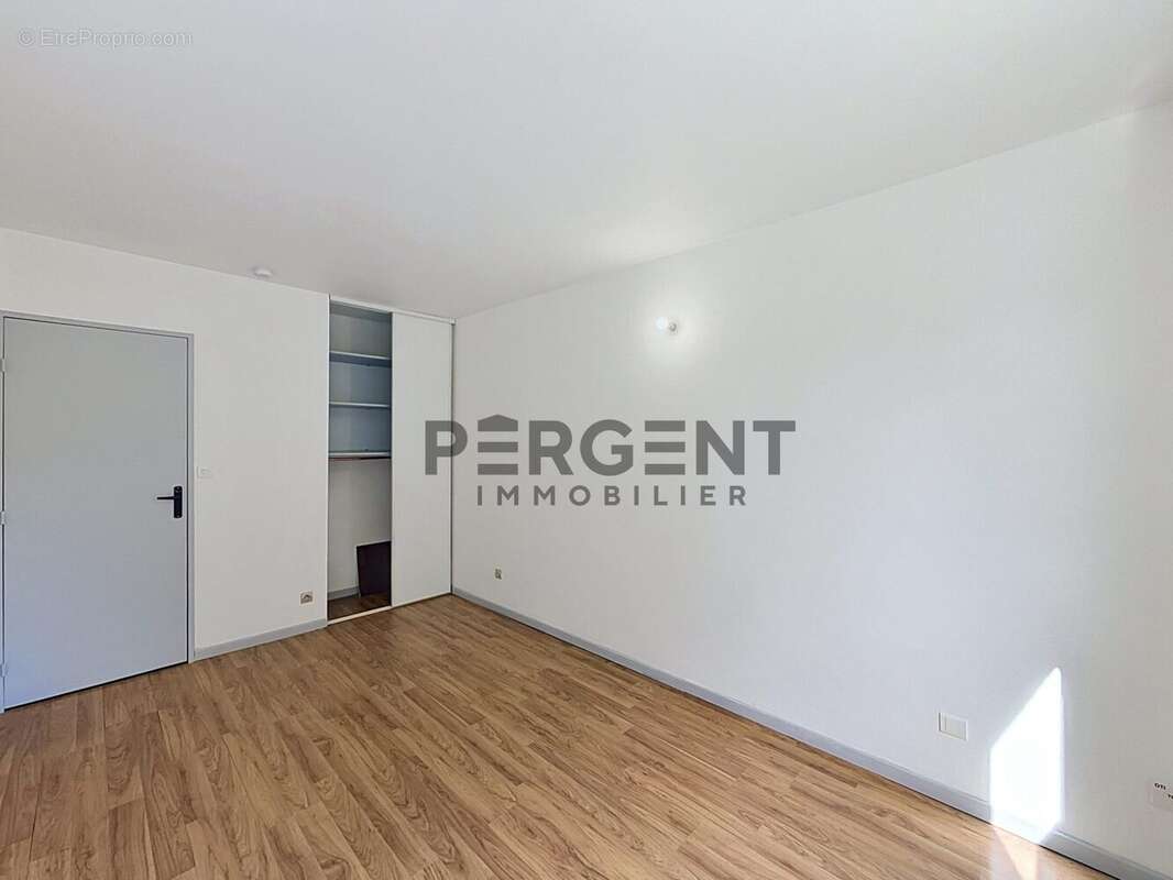 Appartement 19 m² à Charleville-Mezieres  - photo 2