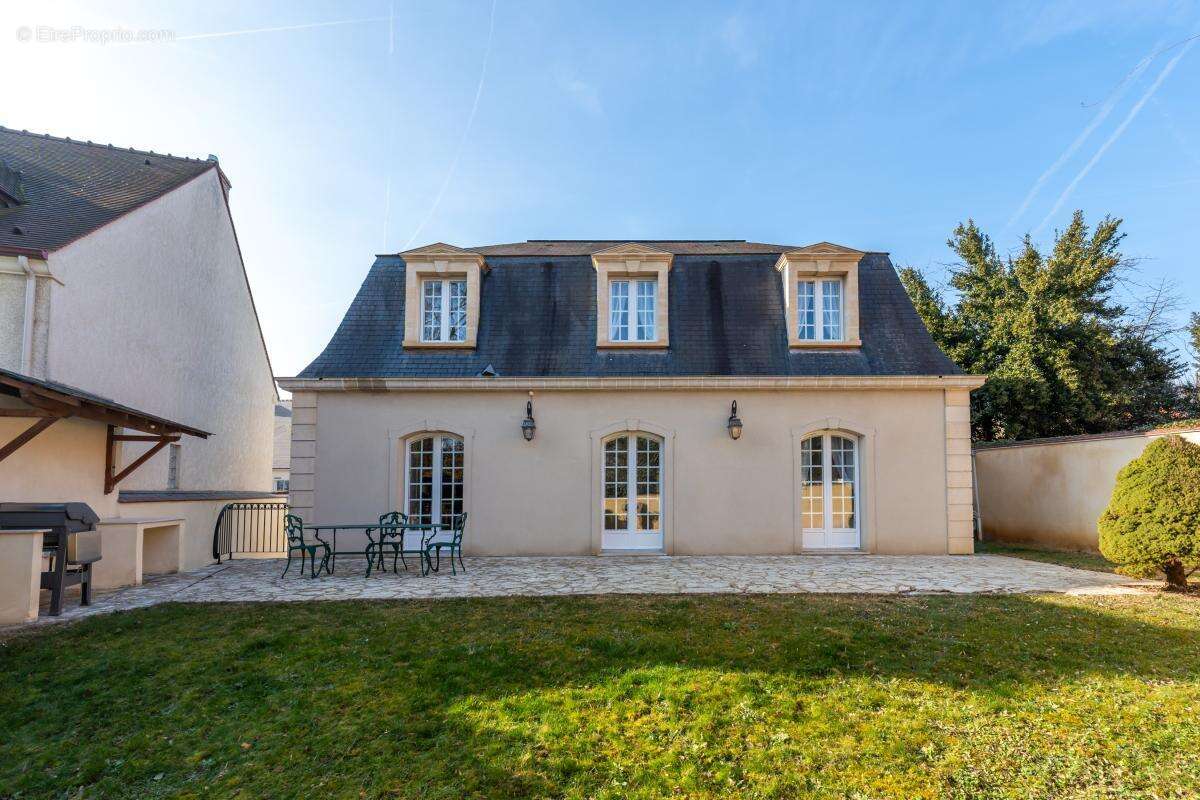 Maison 190 m² à Epinay-Sur-Orge  - photo 18