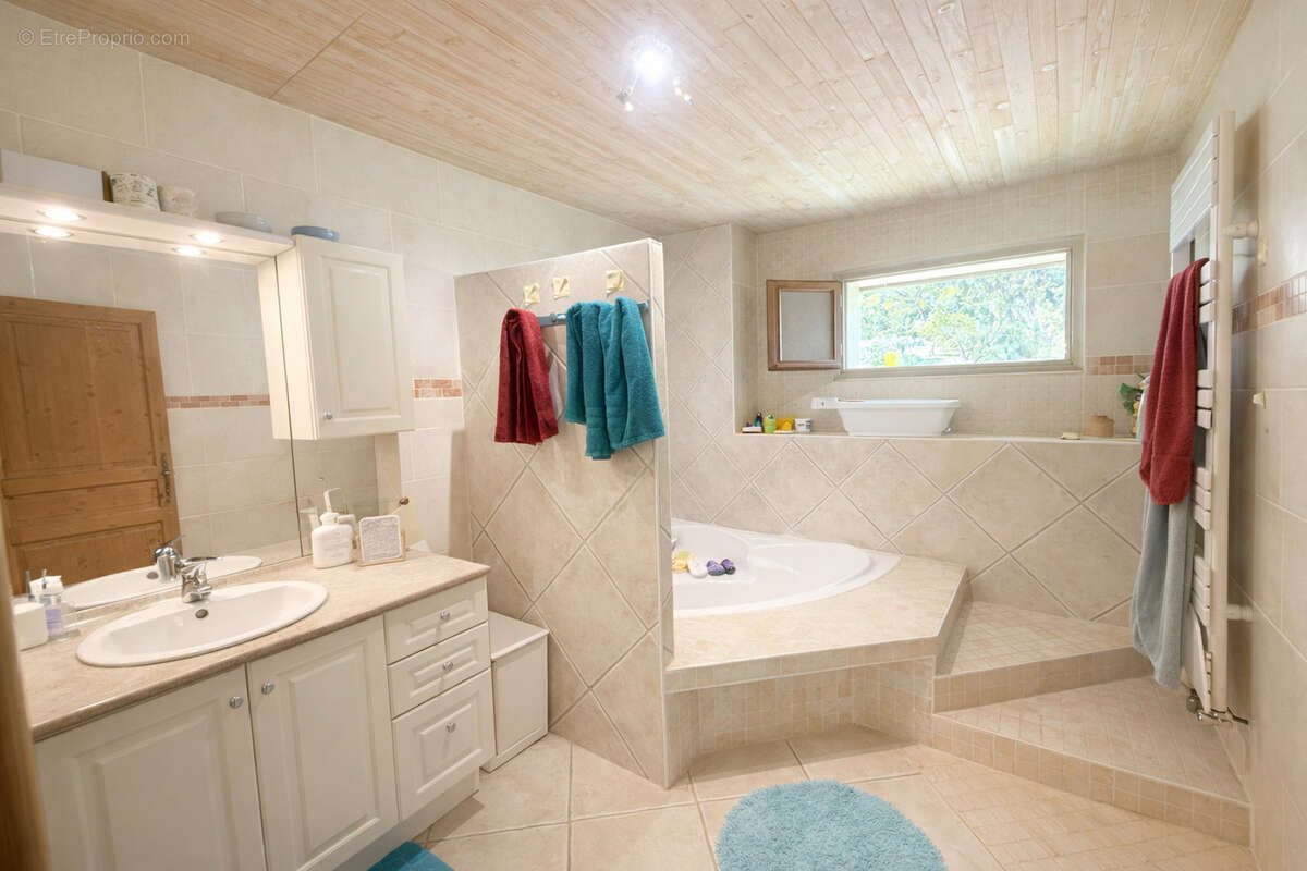 Maison à GRESY-SUR-ISERE