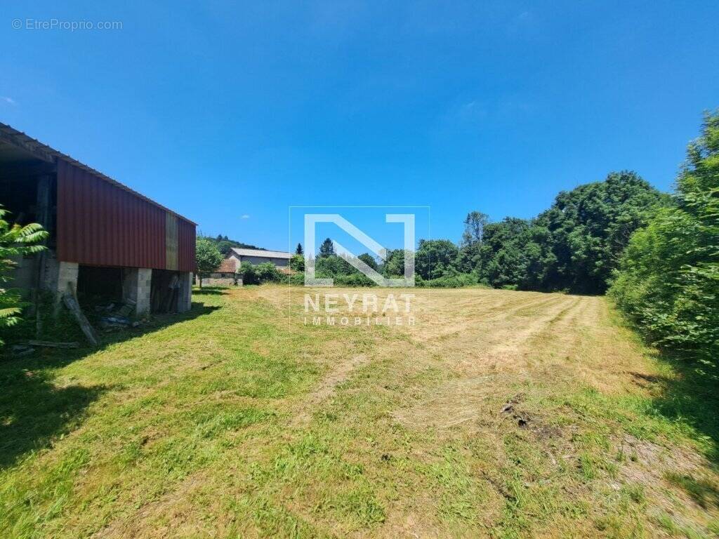 Terrain à CHISSEY-EN-MORVAN
