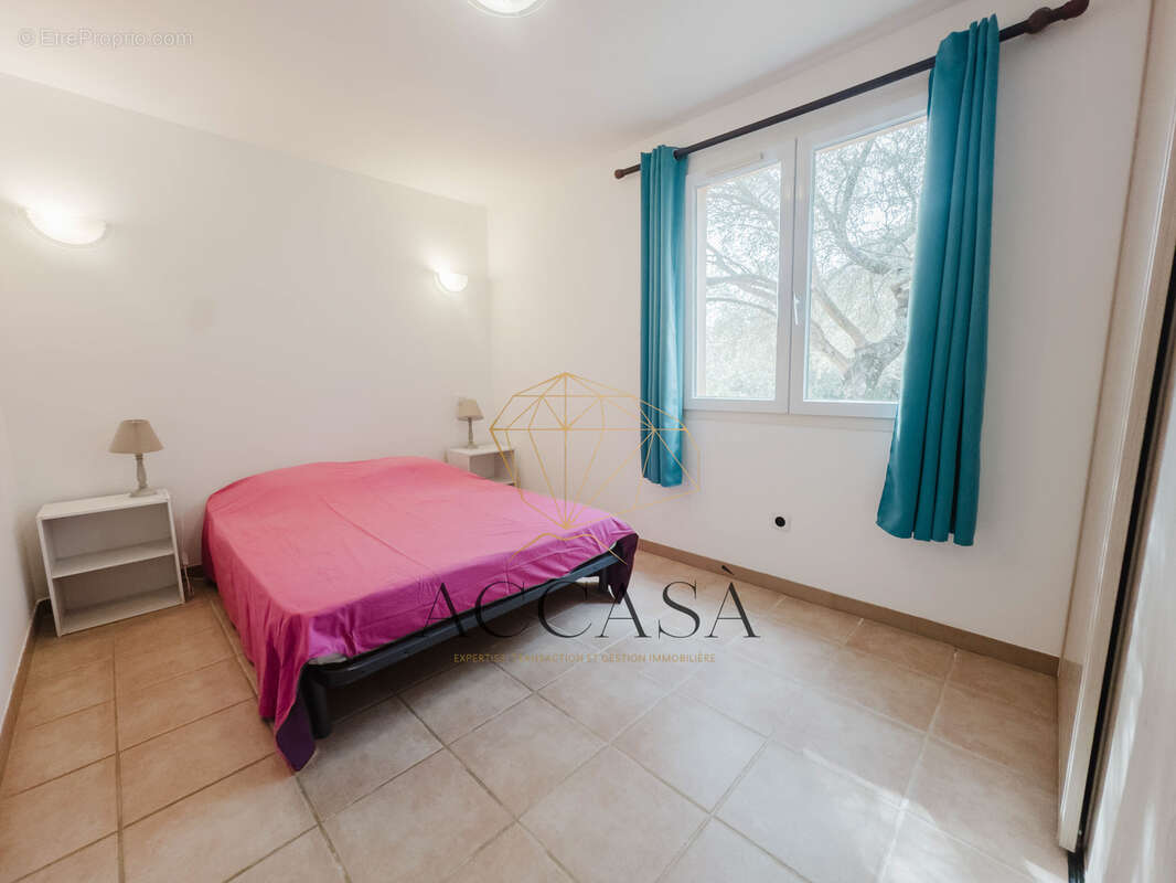 Propriété avec dépendance sur grand terrain constructible à 5 min de la plage de Bonifacio - photo 39