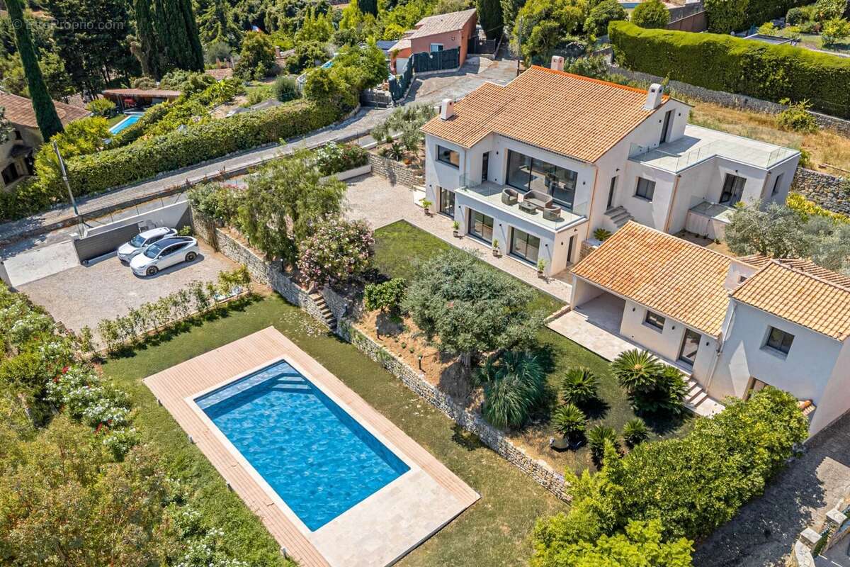 Maison à VALLAURIS