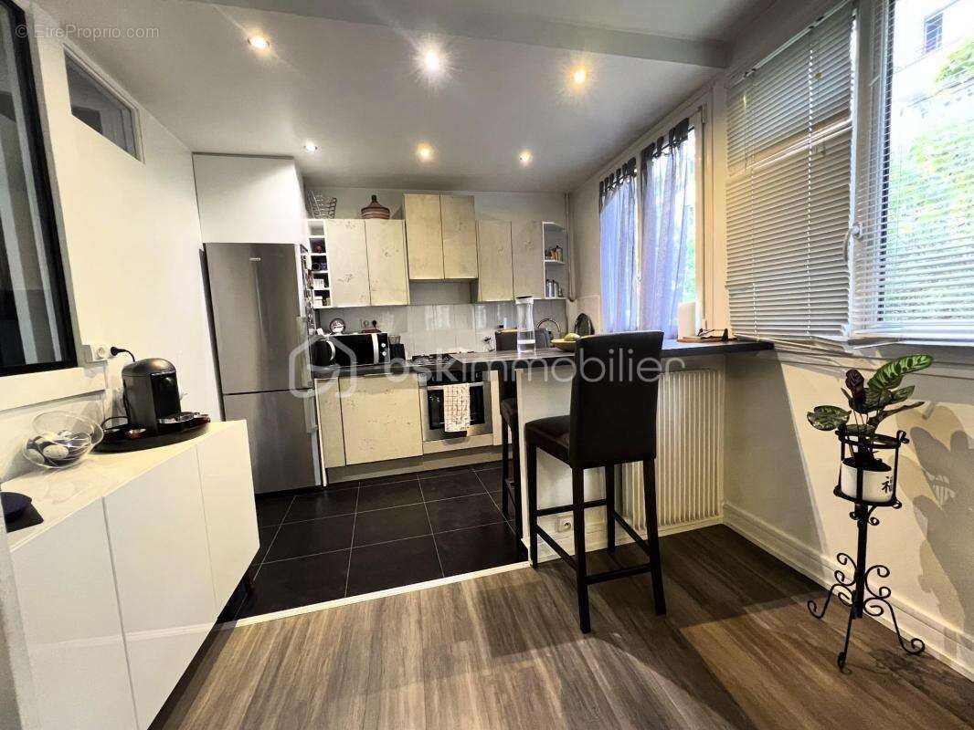Appartement à MAISONS-ALFORT