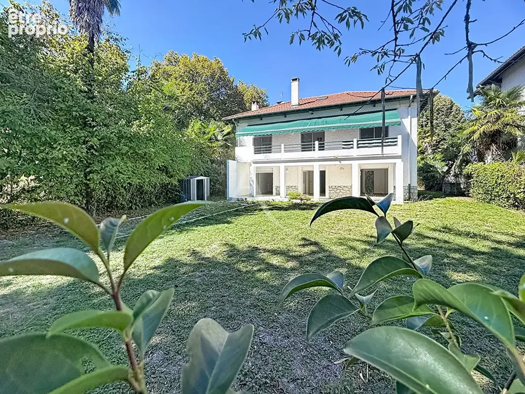 Trespoey  Maison Pau 5 chambres  et jardin - photo 1