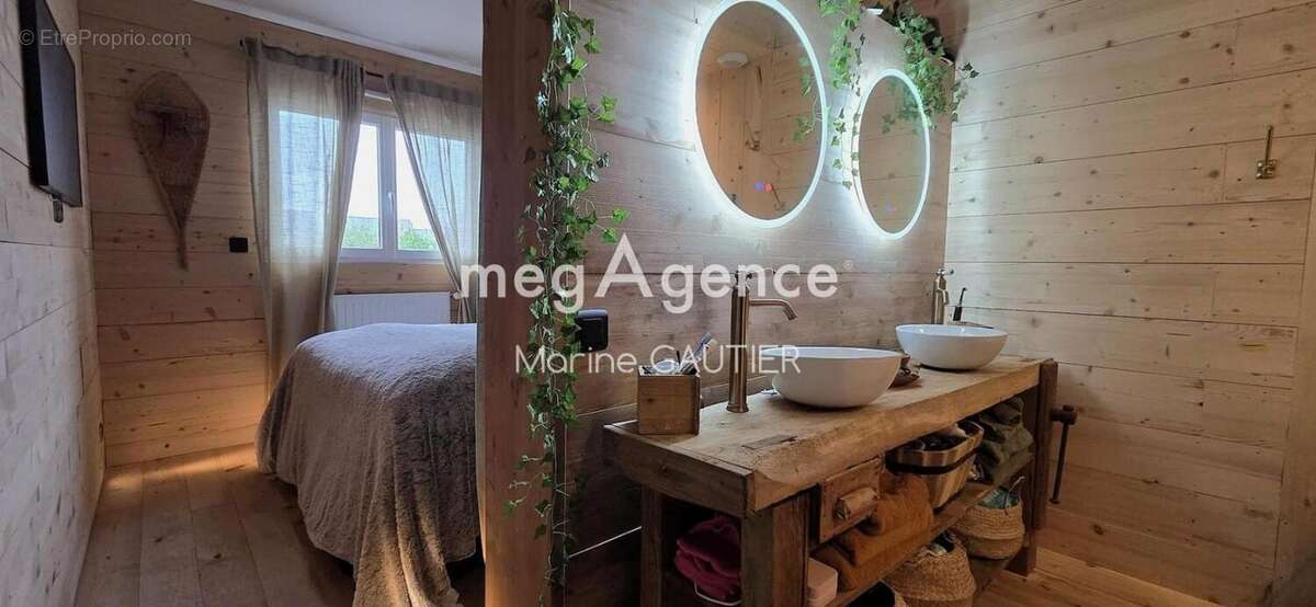 Maison à SAINT-MELOIR-DES-ONDES