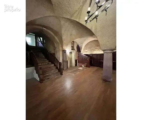 Venez découvrir ce magnifique local professionnel - photo 4