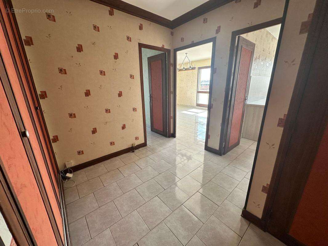 Appartement à VILLEMOMBLE