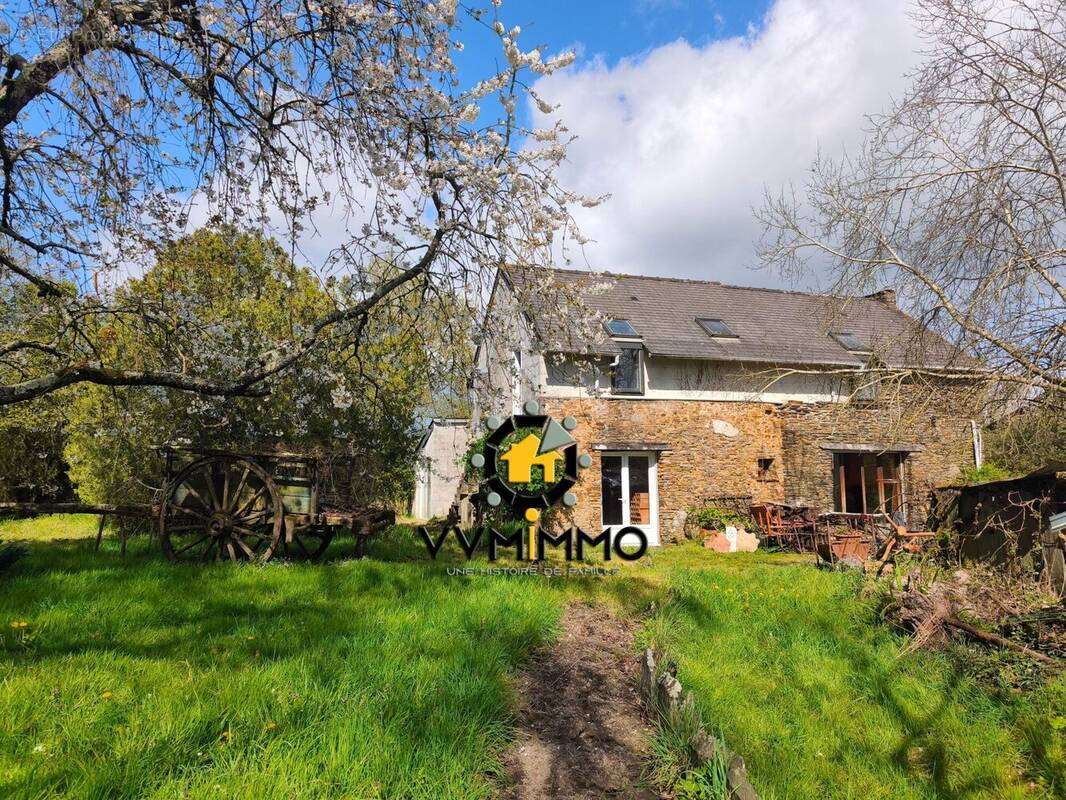 Maison à JOUE-SUR-ERDRE