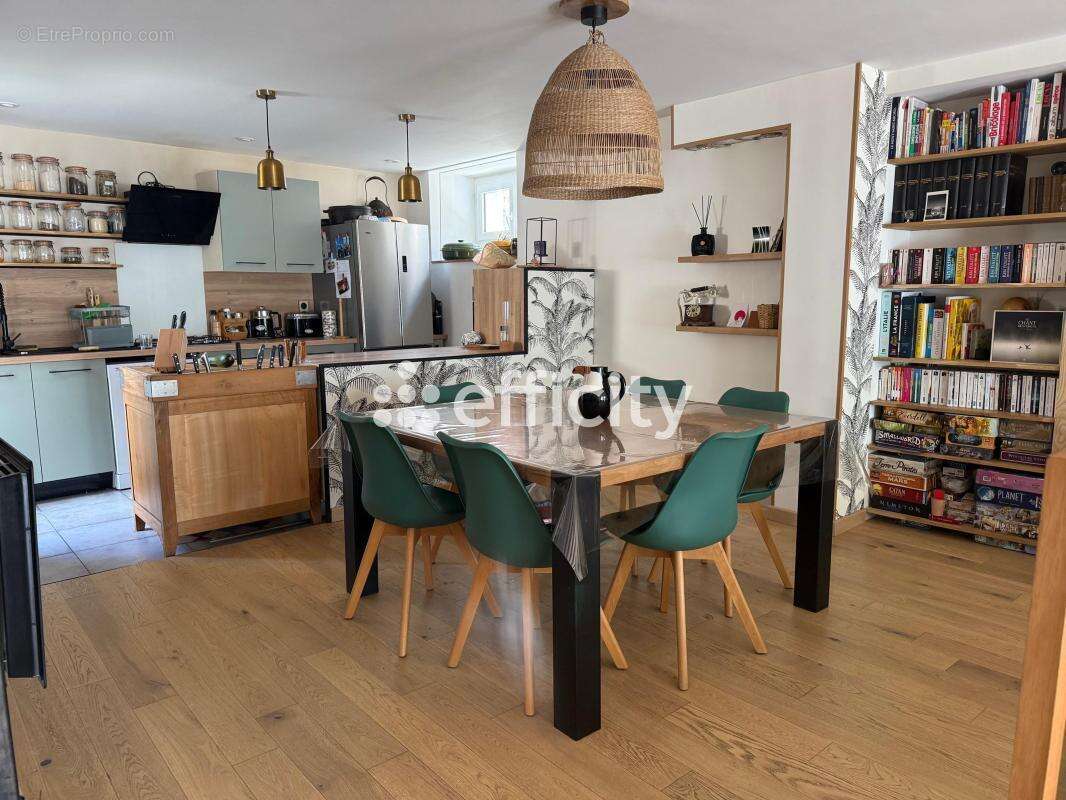 Maison 133 m² à Sorigny  - photo 2