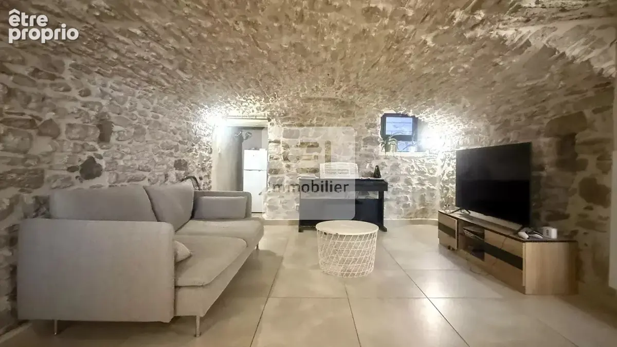 Photo Maison à Laudun-L'ardoise au prix de 215 000€