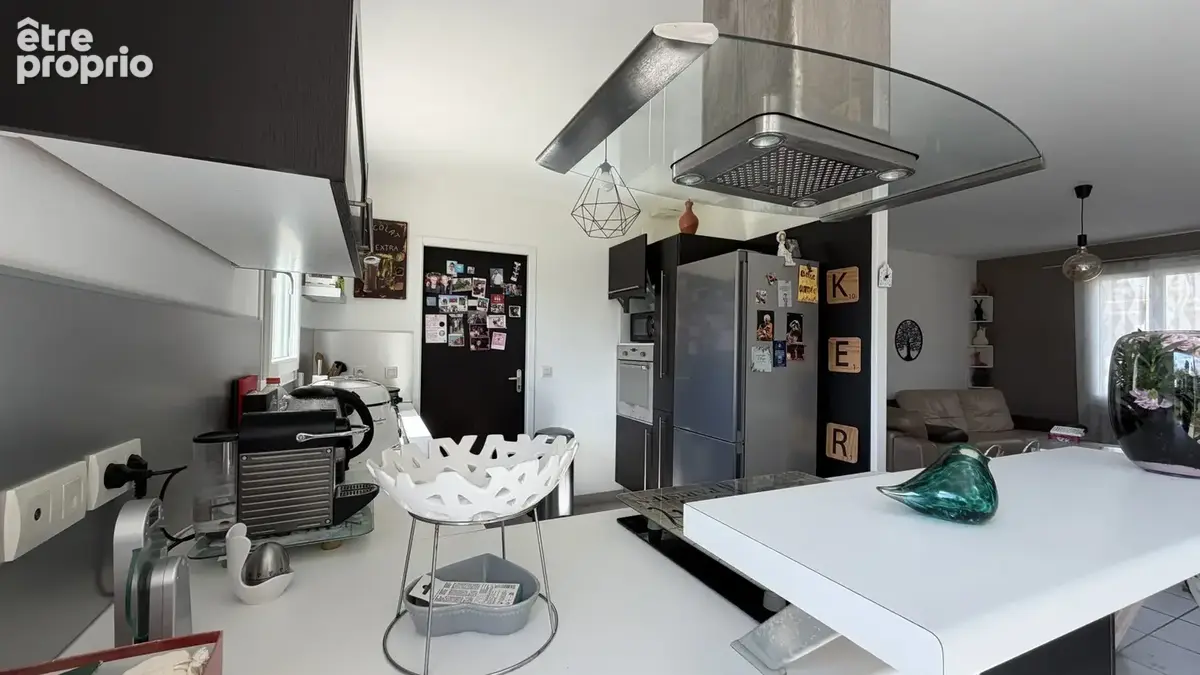 Maison 5 pièces 90 m² à vendre à Venerand (17100) - photo 6