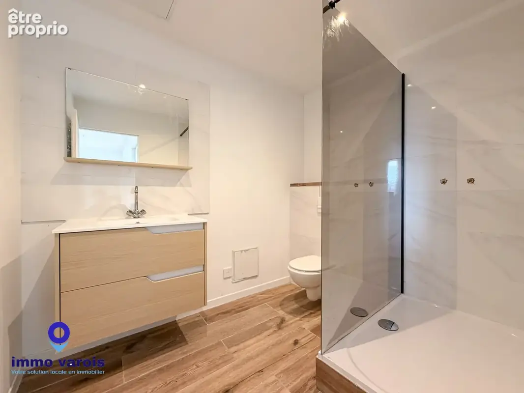 Pierrefeu-du-var - appartement t2 renove avec vue degagee - photo 6