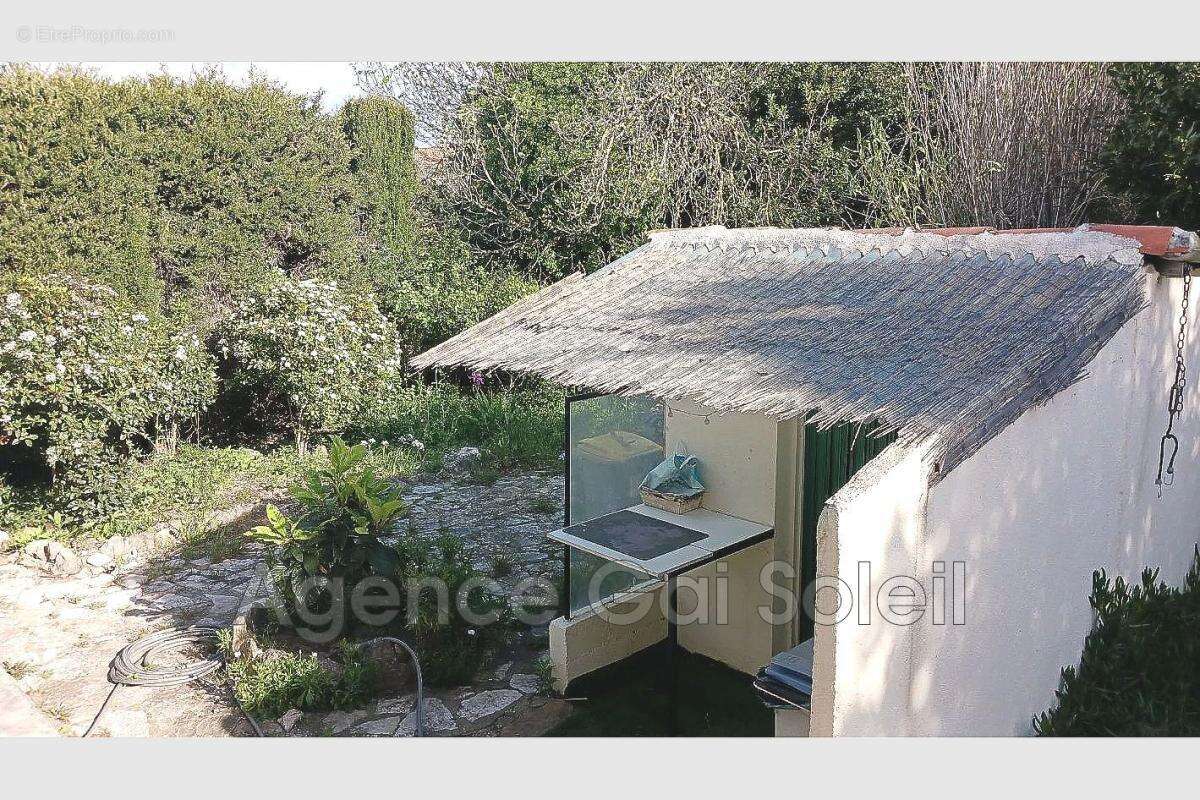 Maison à NISSAN-LEZ-ENSERUNE