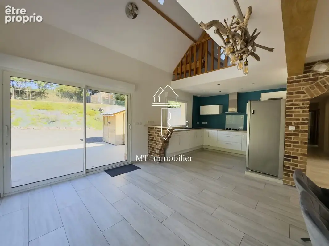 Maison 206 m² à Torcy  - photo 6