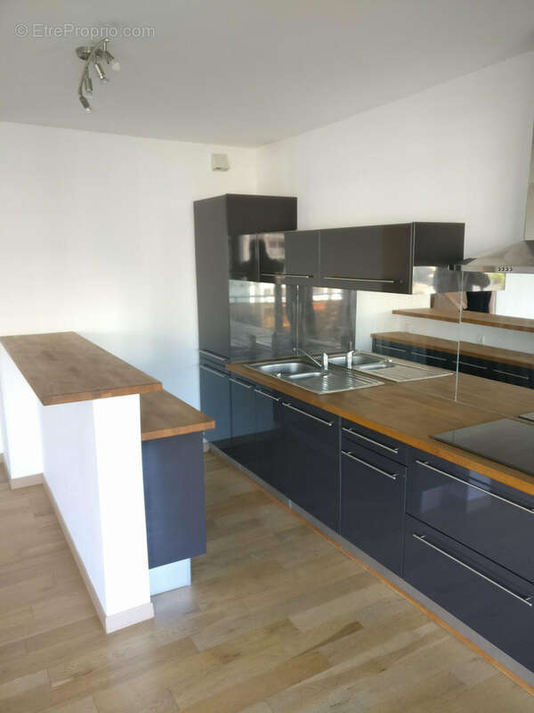 Appartement à MARSEILLE-6E