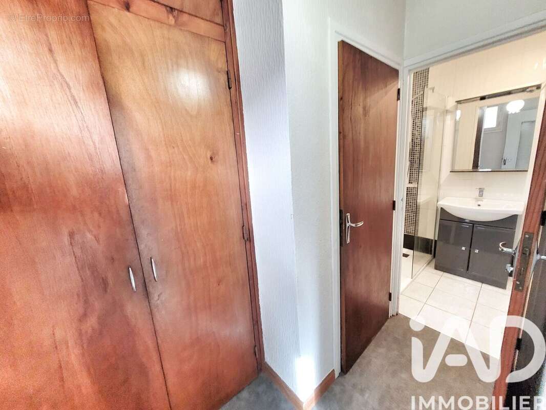 Photo 8 - Appartement à SAINT-MARTIN-DE-VALAMAS