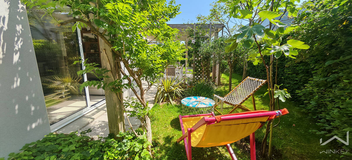 Maison à CINTRE