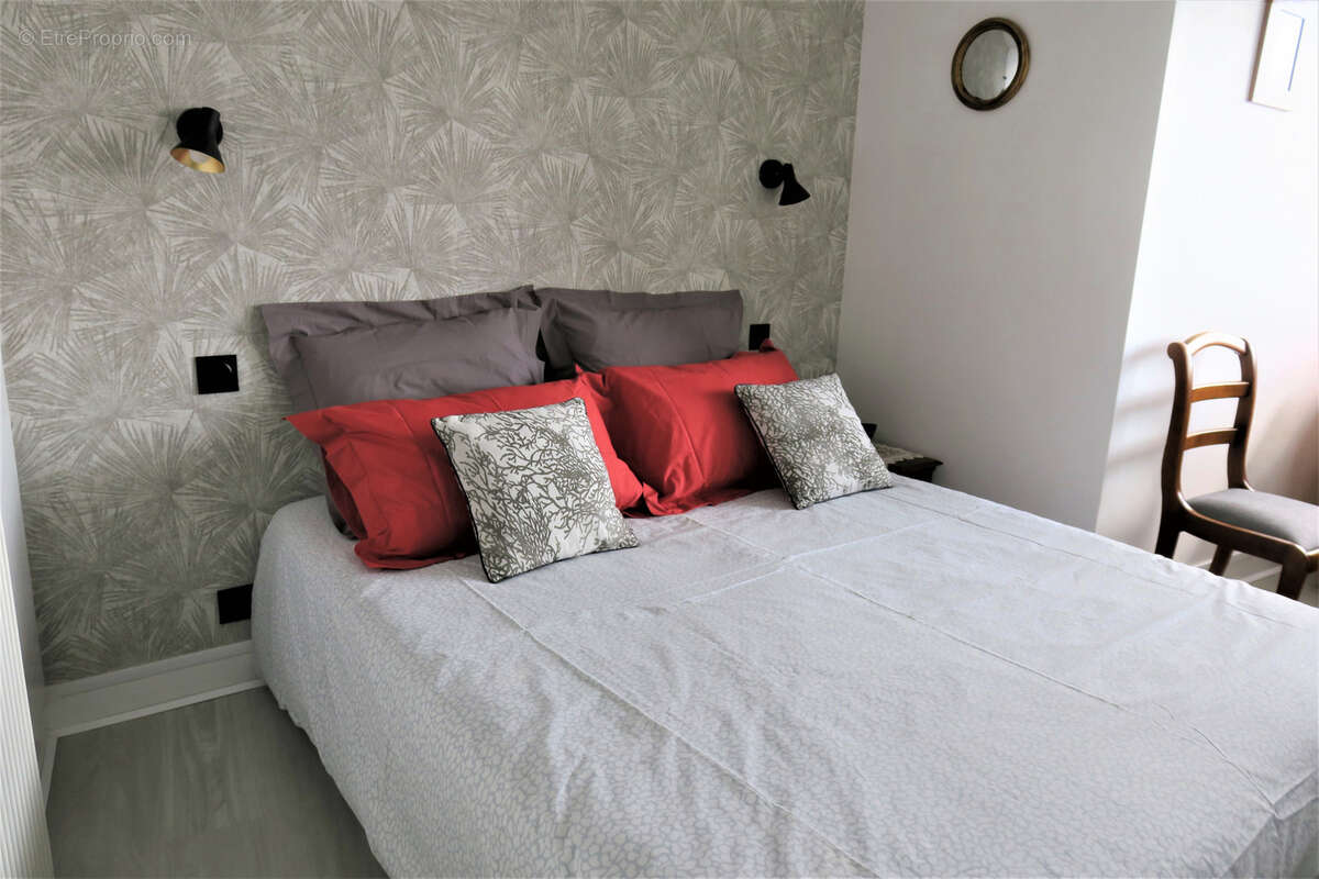 Appartement T1 avec superbe vue mer- - photo 4