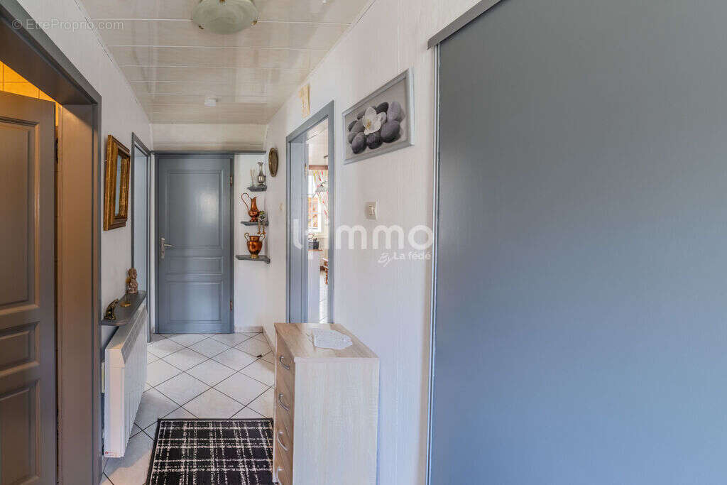 Maison mitoyenne, avec de jolies prestations - photo 2