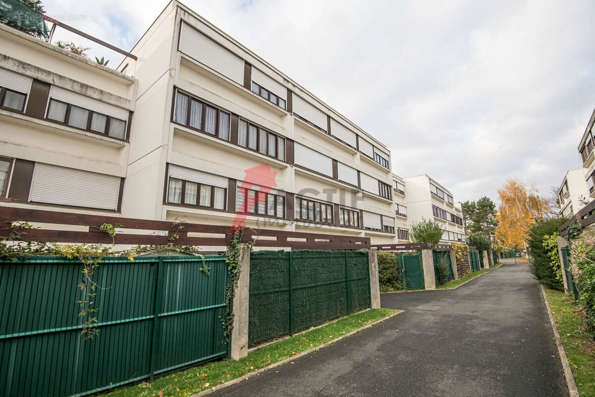 Appartement à RIS-ORANGIS