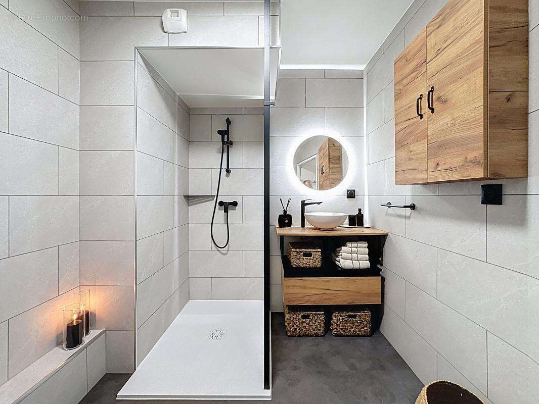 Appartement à PUGET-SUR-ARGENS