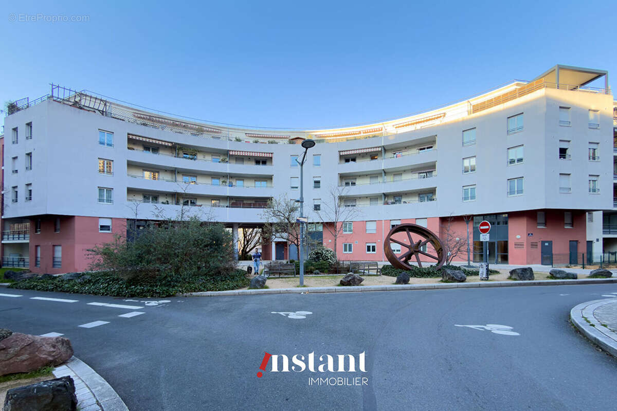 Appartement à LYON-9E