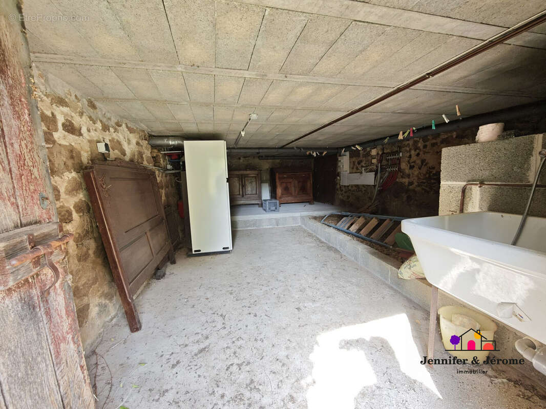 Maison à LASSAY-LES-CHATEAUX