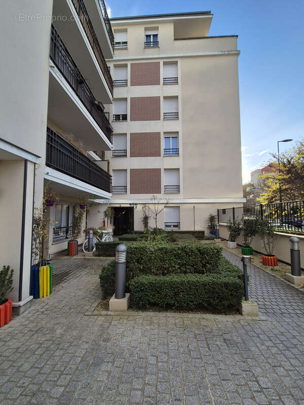 Appartement à CORBEIL-ESSONNES