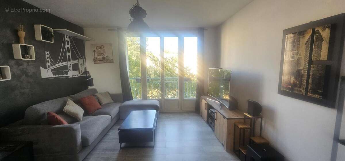 Appartement à VENISSIEUX
