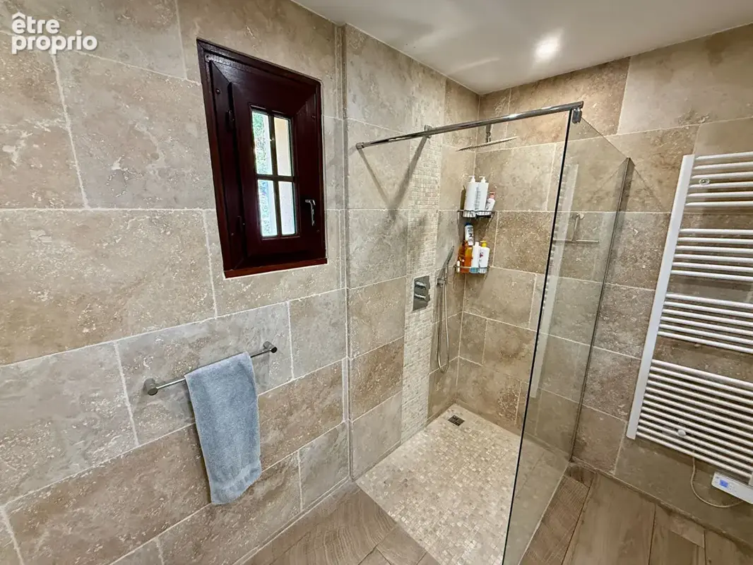 Villa de 130 m² sur 2817 m² - photo 7