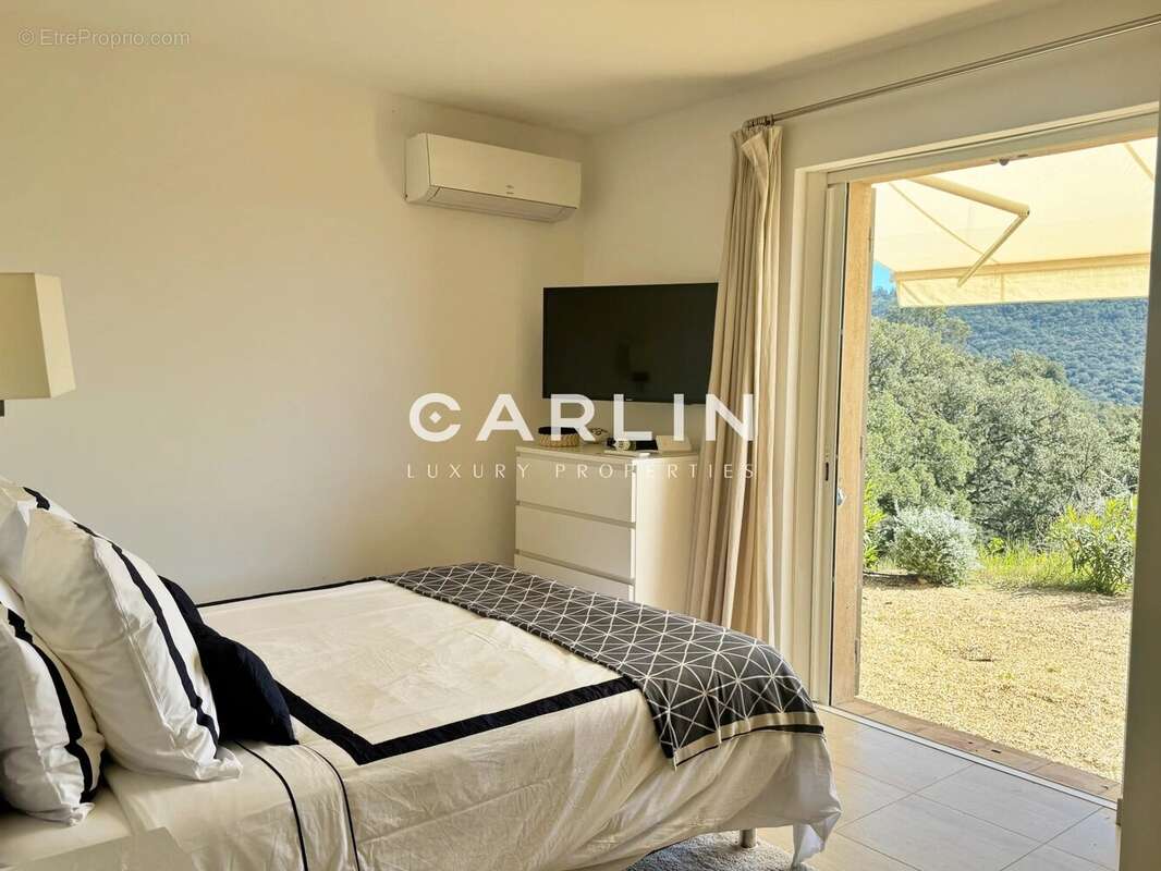 Maison à LA GARDE-FREINET