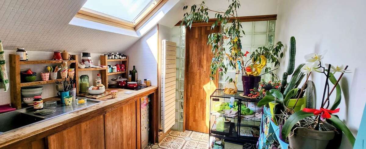 Appartement à PARIS-19E