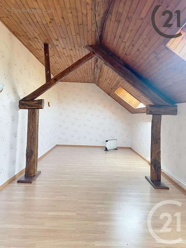 Maison 140 m² à Nitry  - photo 13