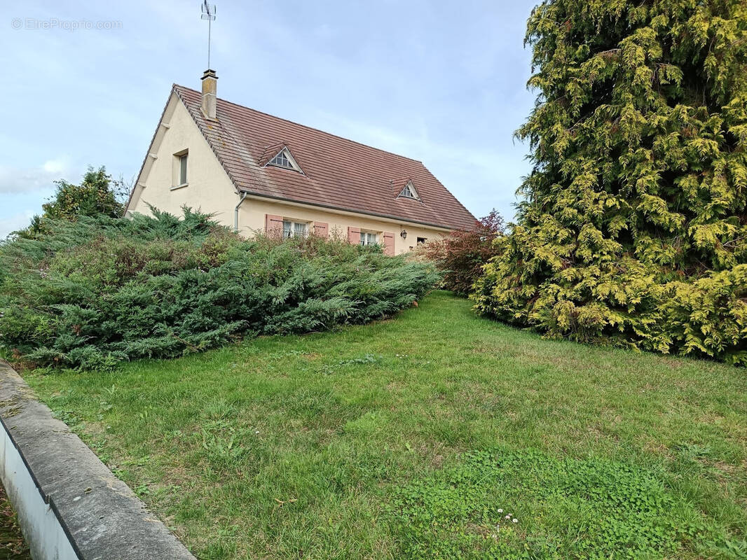 Maison à MONCEAUX